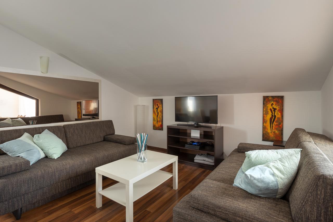 Apartments Michelle Умаг Экстерьер фото